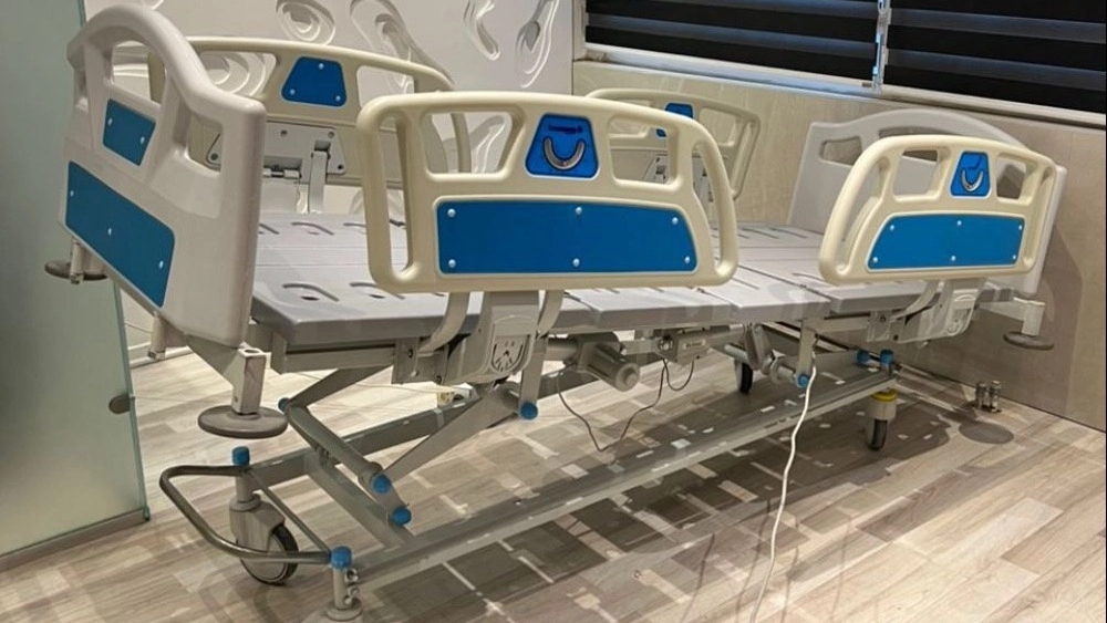 Examining the characteristics of standard and safe hospital beds in Tehran today
