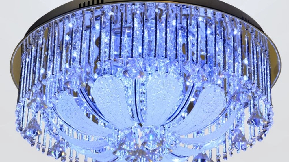 Parsi workshop, production and distribution of all kinds of chandeliers in Tehran