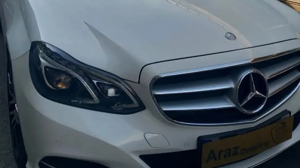 Araz detailing service repairs, ceramics and car polishing in Tehran
