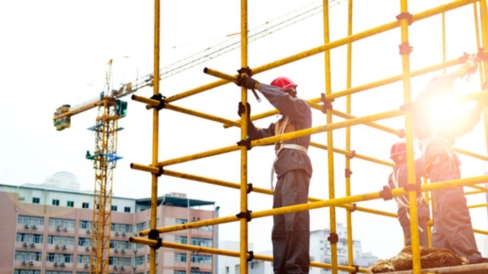 Ehsan metal scaffolding, installation and implementation of all kinds of scaffolding and formwork in Borujerd