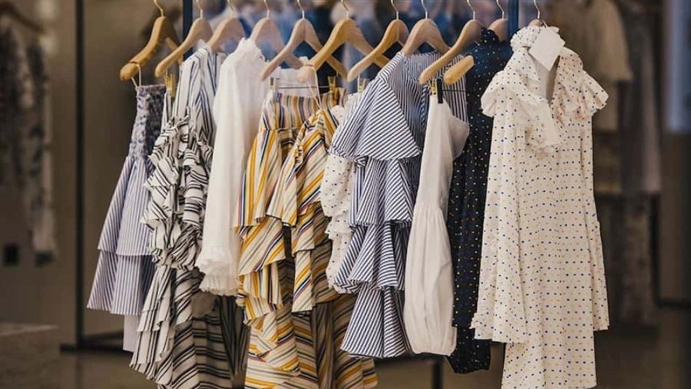 Lunara boutique, sale of women's clothing in Marvdasht, Fars