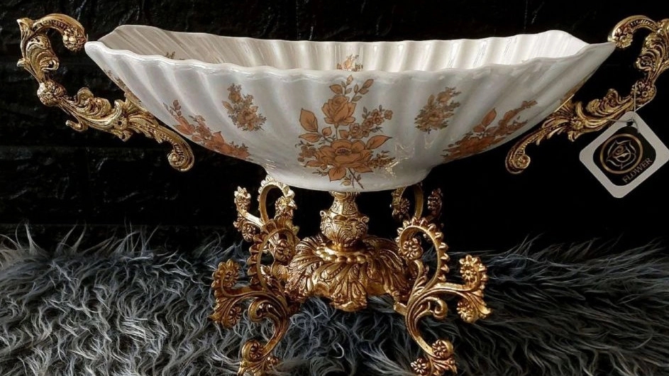 Production of rose gold dishes, production and distribution of porcelain tableware in Mashhad