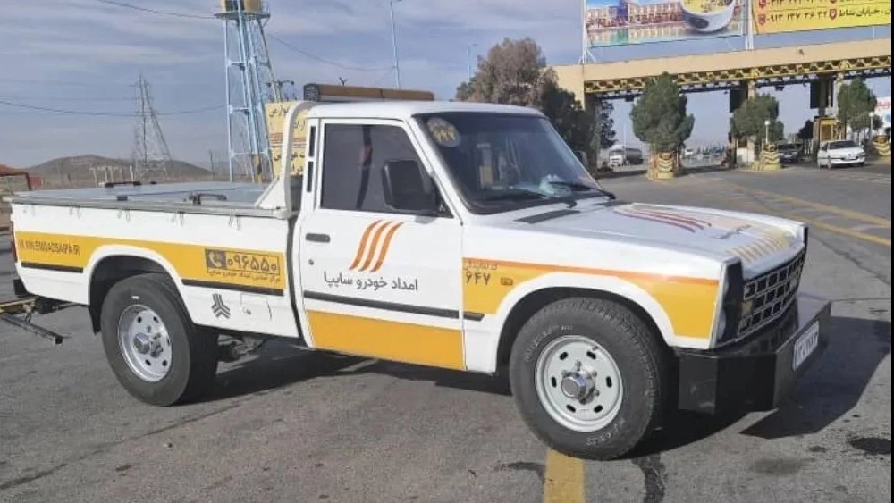 Emdad Khodro Farrokh Shahr is the nearest tow truck at the entrance of Shahrekord