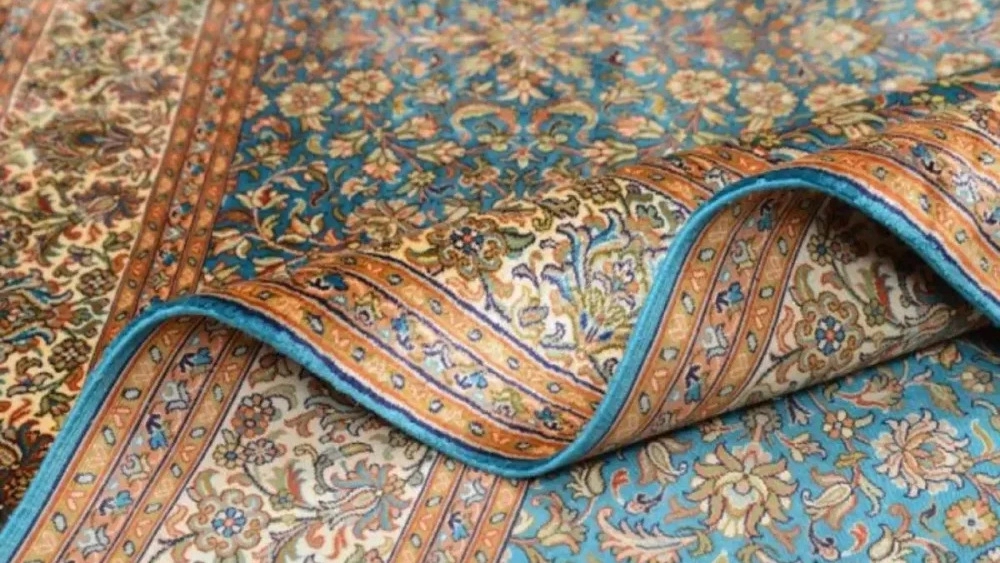Qom Ramin Iran Fabric Production, production and sale of handwoven silk carpets
