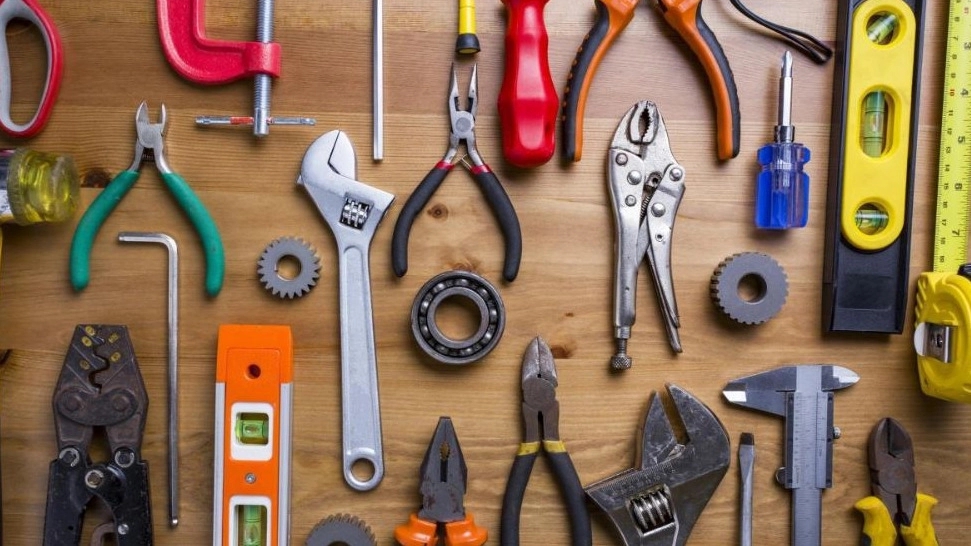 Valiasr tools, selling all kinds of hand and electric tools in Zanjan