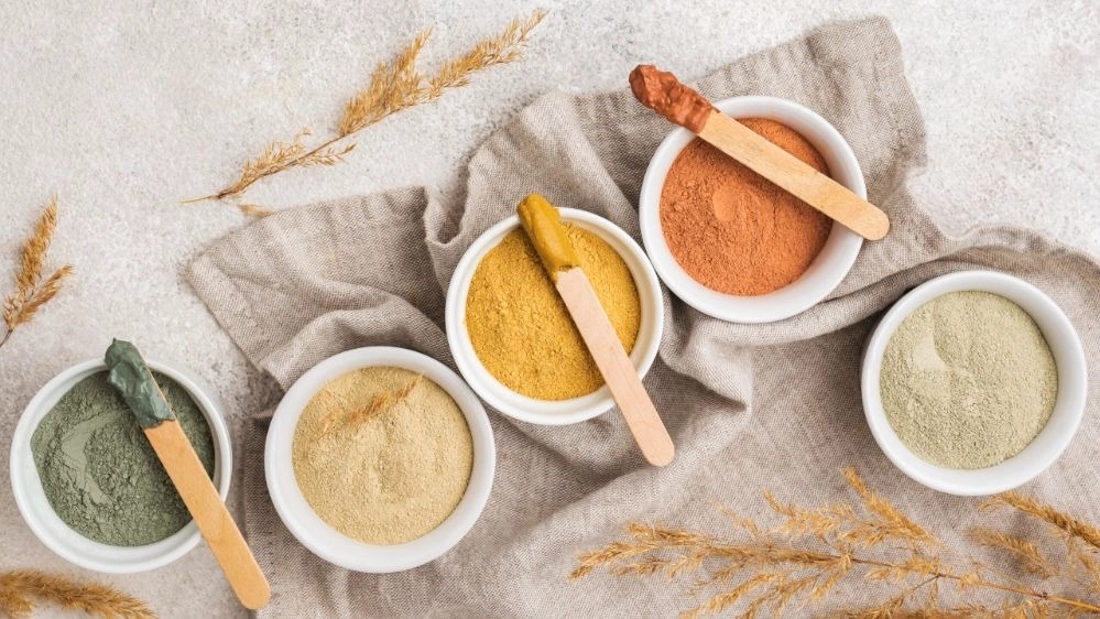 Alfa Plus Trading, import and export of essential oil color and food flavoring in Tehran