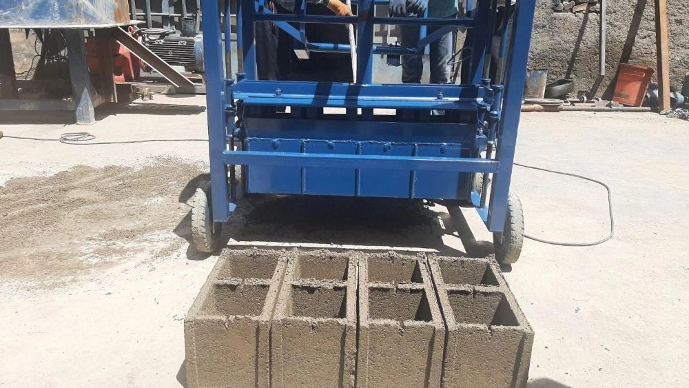 Construction block mold making in Tehran