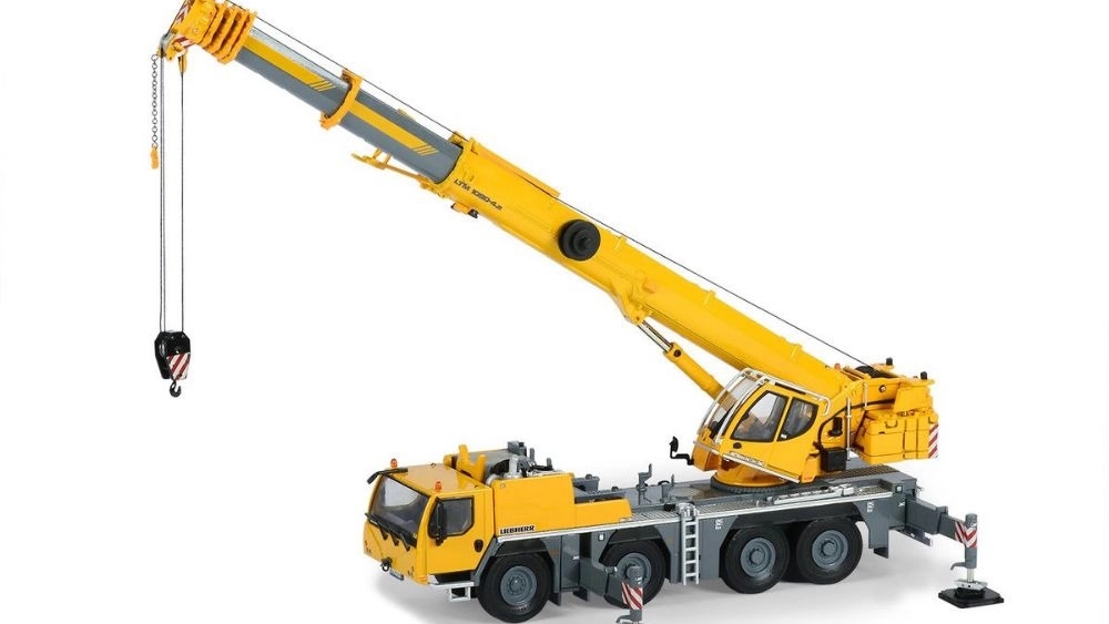 Shaker crane, lifting and carrying light and heavy loads in Khavaran, Tehran