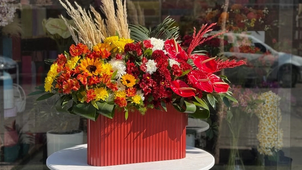 Hana Gol, selling flowers and bouquets in Yazd