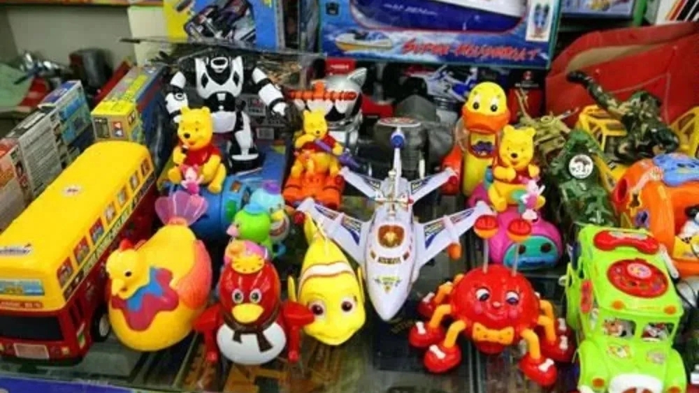Nii Nii Toi store, selling toys in Saleh Abad, Tehran