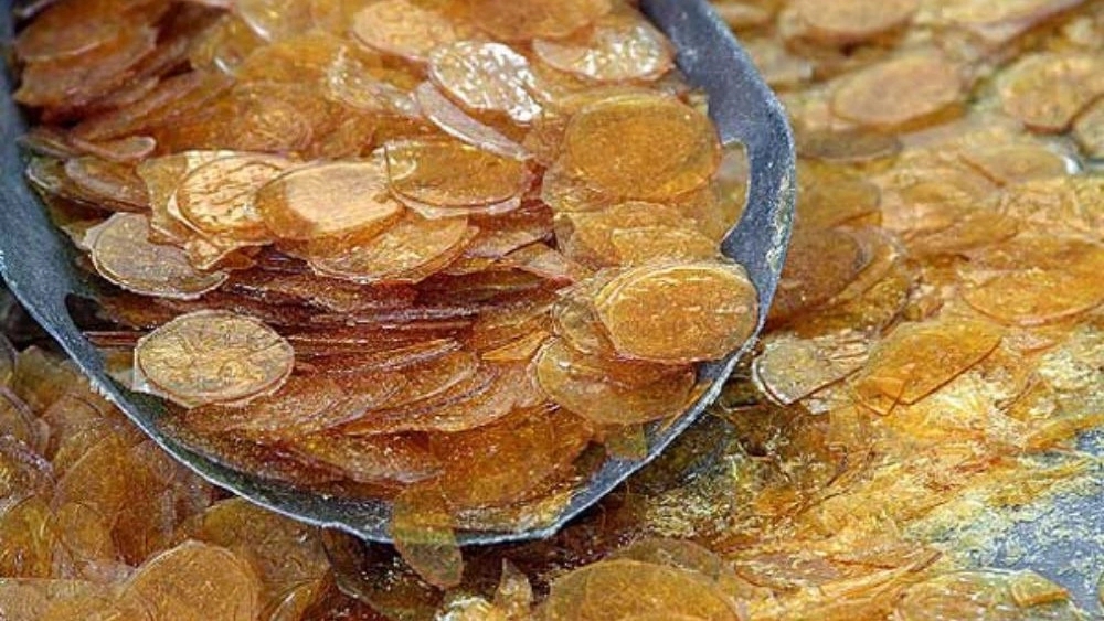 Lasting candy, production and distribution of flaky candy and candies in Qom