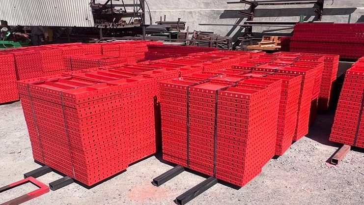 Sazeh Gostar concrete equipment, sales and rental of construction jacks and forms in Islamshahr