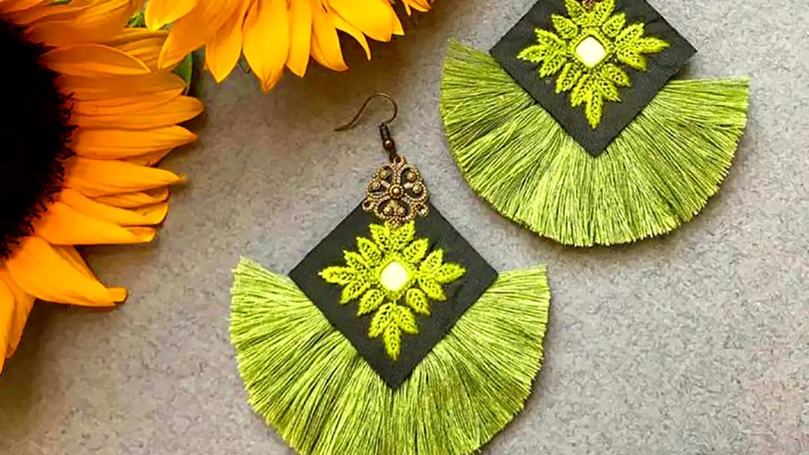Anna Handmade Gallery, manufacturing and selling handmade earrings in Qazvin