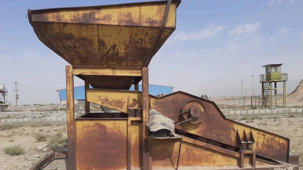 Designing and manufacturing all kinds of industrial sand and stone crushers in Shahriar, Tehran