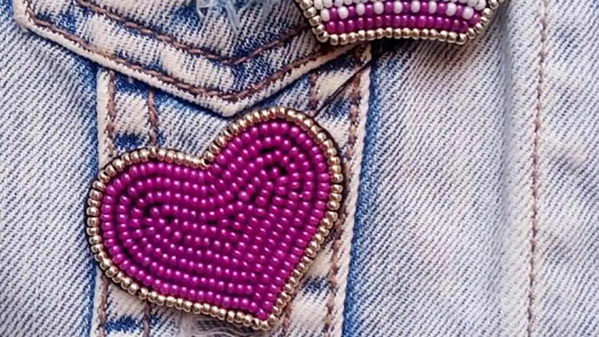 Turkman school, sewing, jewelry and embroidery training in Urmia