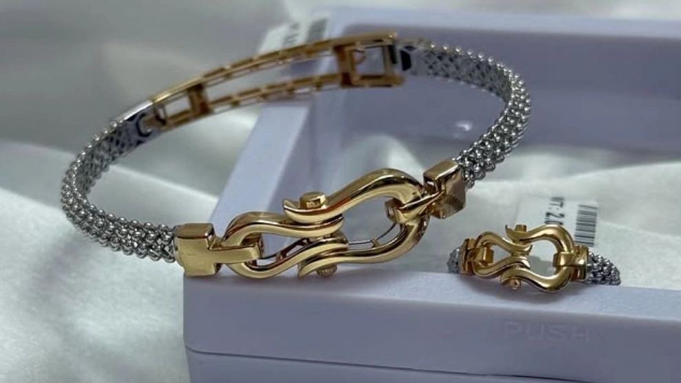 Salehi Gold Gallery, selling 18 carat gold in Abhar