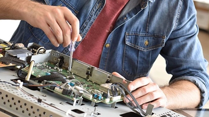 Persian Image Company, repairing all types of LCD and LED TVs in Ahvaz