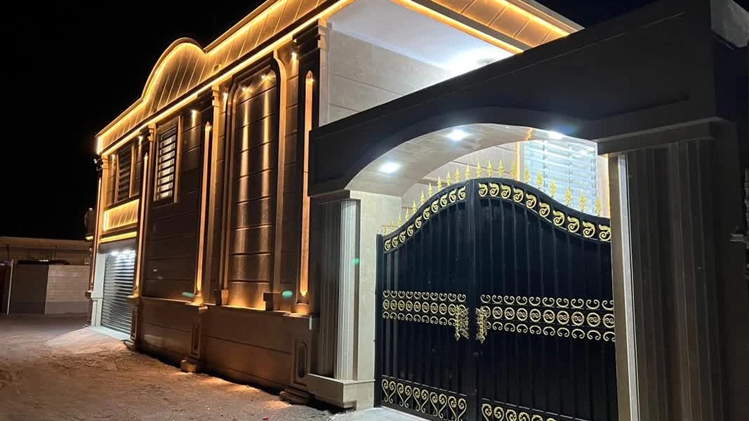 Seng Nama Mohammadpour, implementation of the facade of the pottery and ceramic building in Rafsanjan