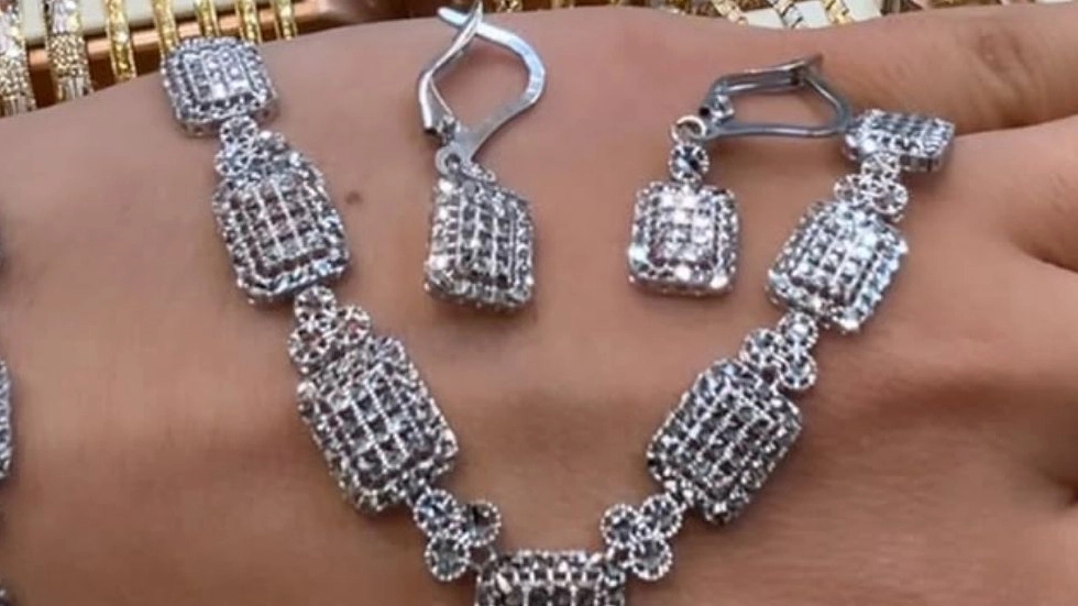 Alavi jewelry, selling all kinds of gold in Zanjan