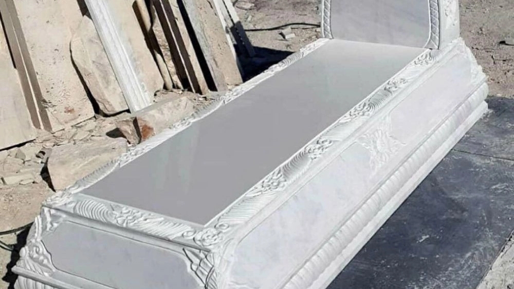 Afshar tombstone, sale of nano Azna and Brazilian stones in Toisarkan in Qom