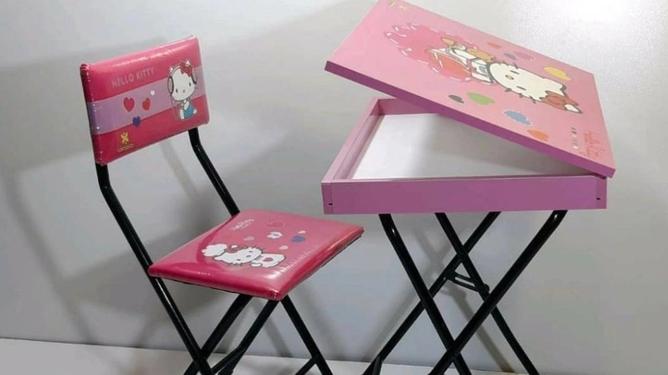 Produced by Ana Tahrir, production and sales of folding tables and chairs in Pakdasht, Tehran