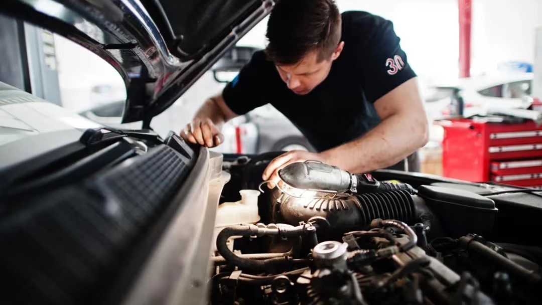 Shahan repair shop, car polishing and painting services in Tehran