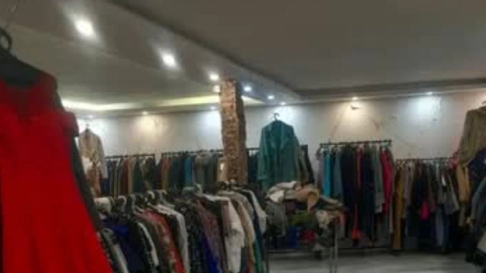 Chic Tanakura store, selling stock and Tanakura women's clothing in Khorramabad