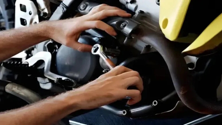 Jalali repair shop, repair of all types of motorcycles in Mashhad