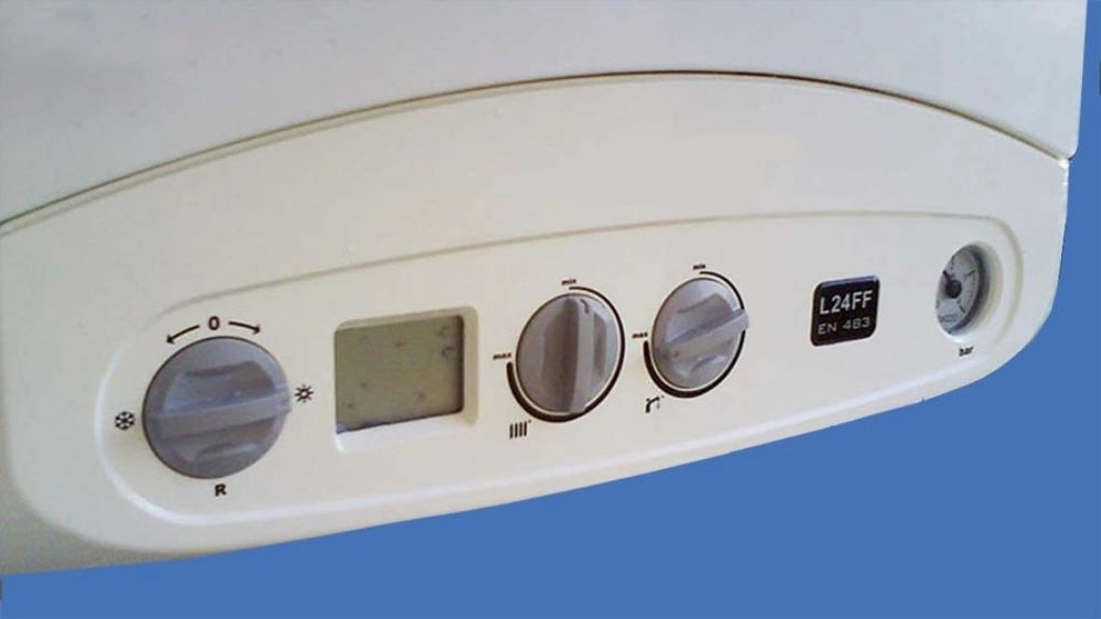 Superior repairs, repair of air conditioner packages and wall water heaters in Qom
