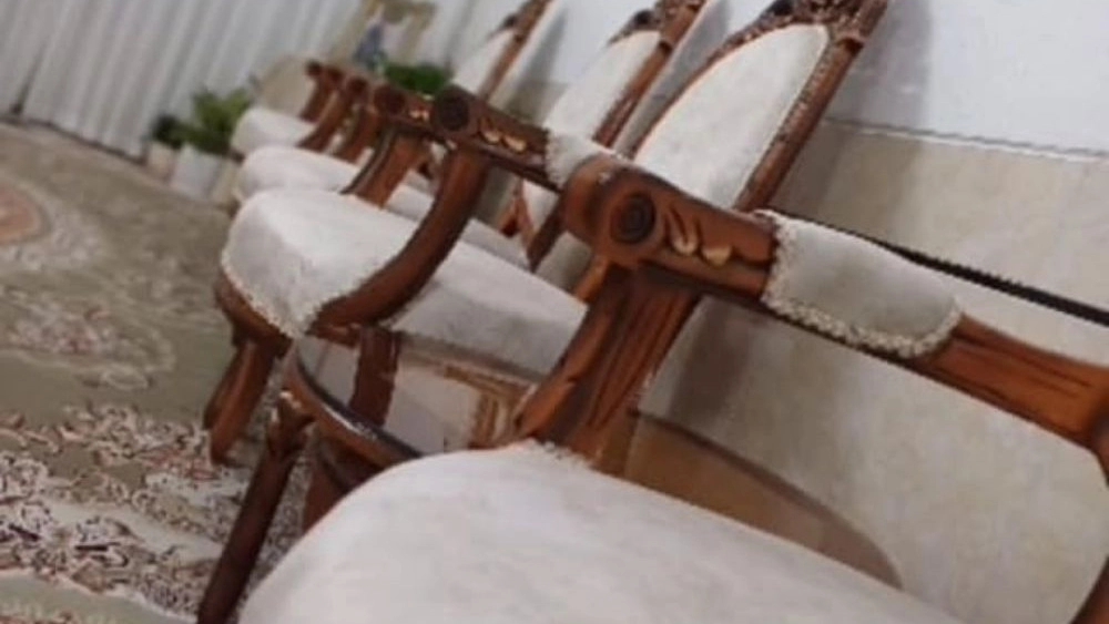 Mahan Gallery, repair and production of comfortable and classic steel furniture in Isfahan