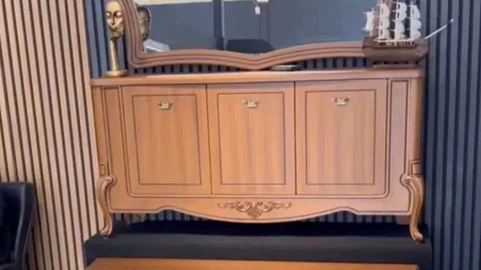 Chowkadeh Alireza, production and distribution of mirror, console and TV table furniture in Tehran