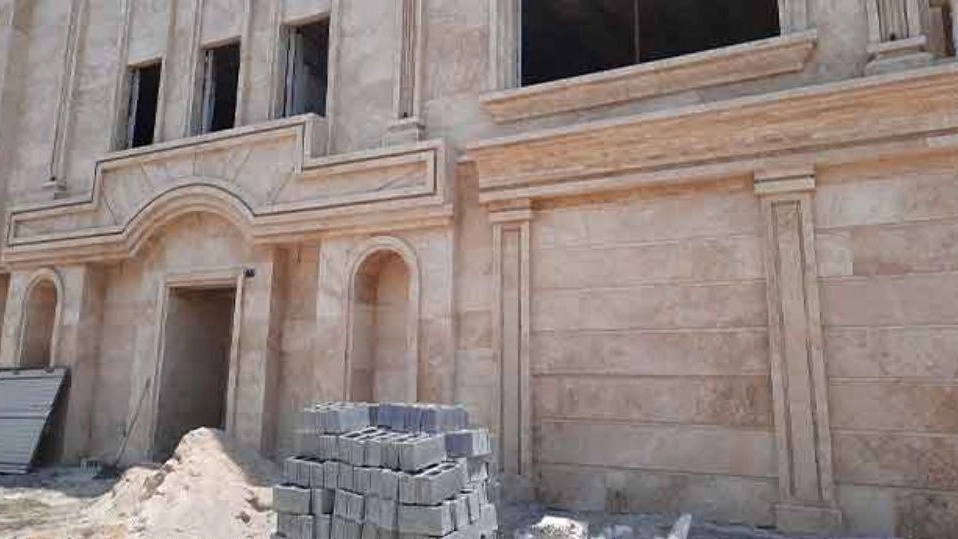Yaran's stone work, implementation of the stone facade of the building in Rasht