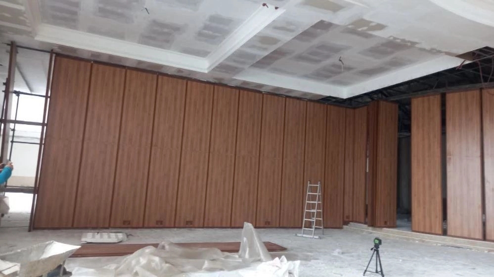 Airport partition is a professional solution for managing high-traffic spaces