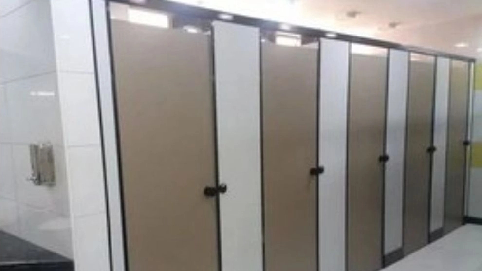 HPL partition in Tehran, a resistant material for modern and high-traffic spaces