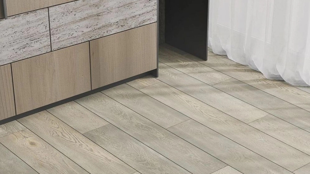 Specialized installation of laminate flooring and parquet at a reasonable price