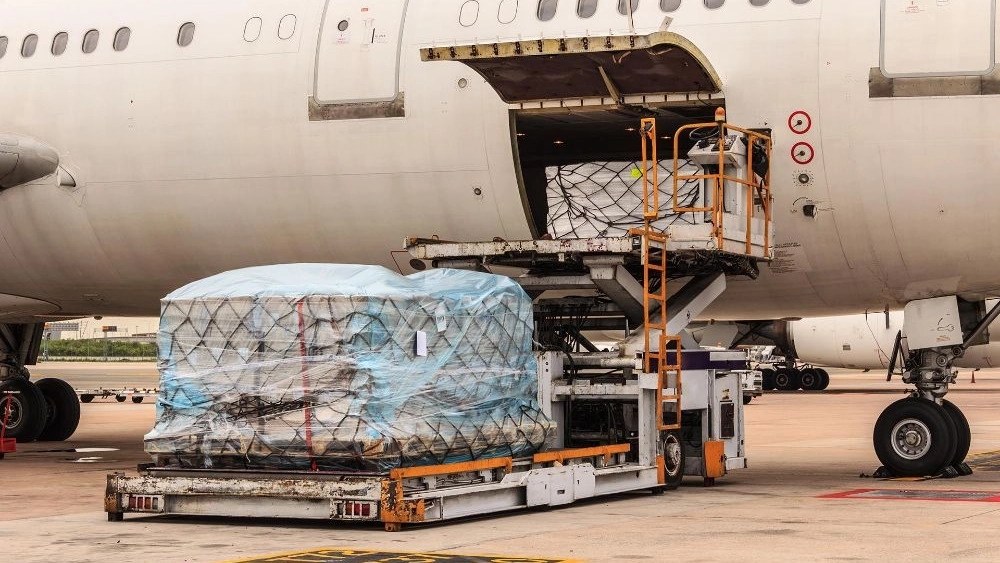 The cheapest way to ship by air from China