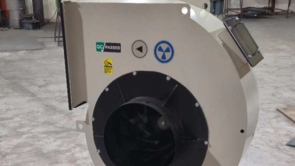 Buying a centrifugal fan with powerful and low consumption motors