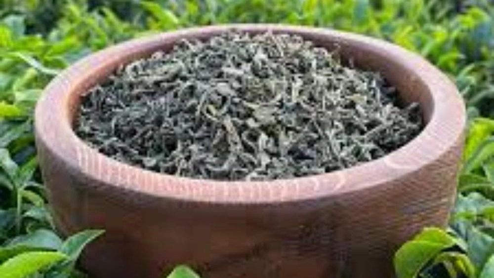Experience the real taste of nature, buy a variety of premium quality organic black and green tea from the north