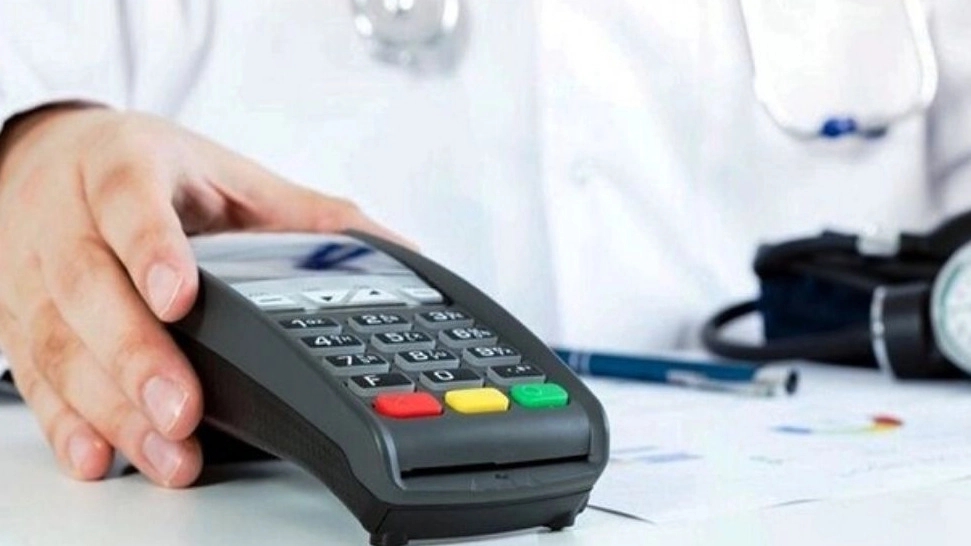 Card reader sales center in Quds city