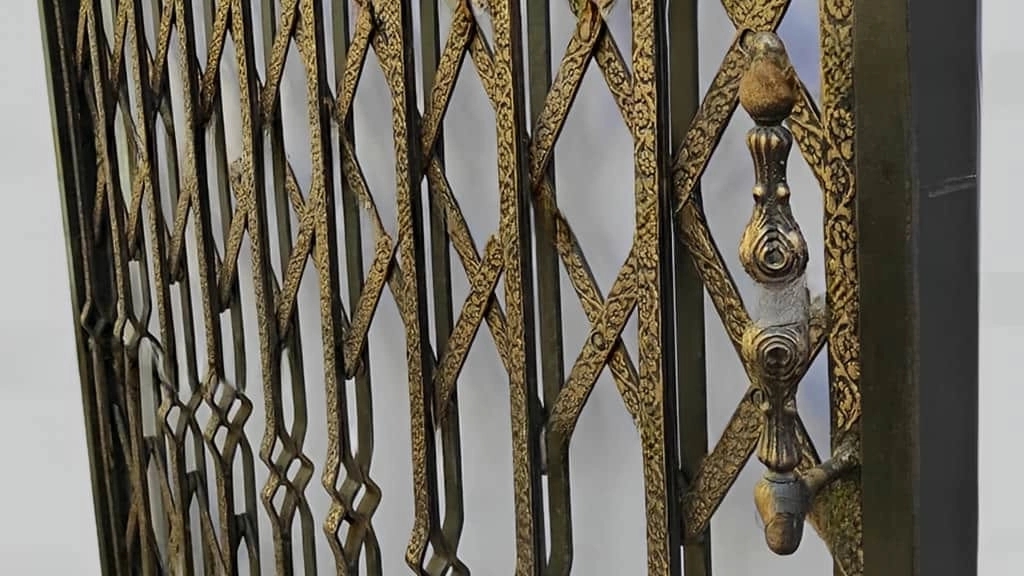 Hafaz Security Hashempour production, production and sale of accordion doors in Tehran