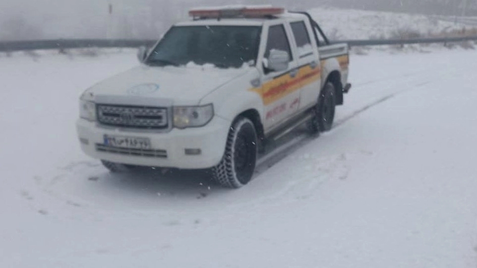 Imdad Khodro Najmi, a mobile car carrier and a two-cabin wheeled tow truck in Bojnord