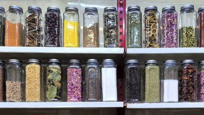Ahmadi aromatic spice production, production and sale of all kinds of organic spices in Mashhad