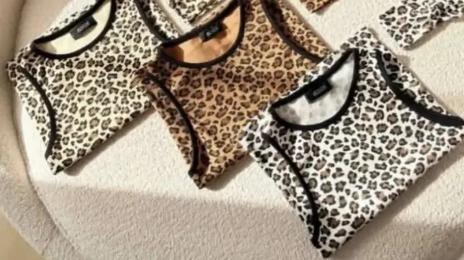 Sulmaz Shop, sale of women's dress shirts, pants, bags and sandals in Anzali