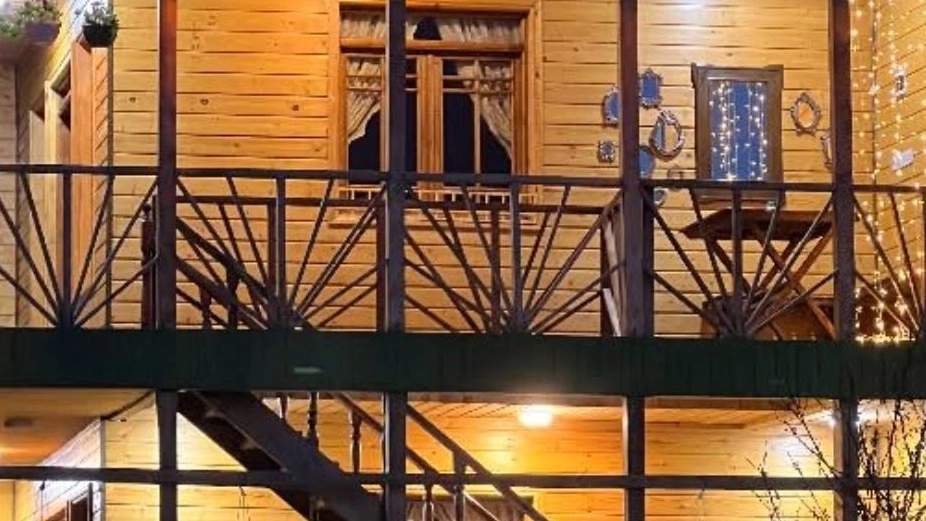 Warren eco lodge, rent and book online homestay in Fuman