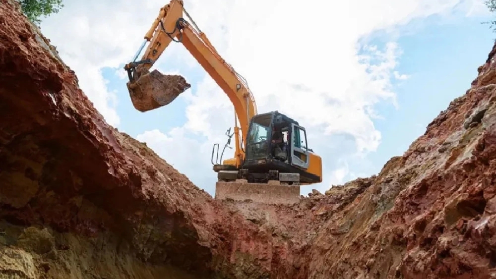 Mahmoudi contracting, Bobcat rental and demolition and excavation in Karaj