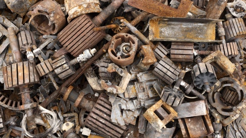 Zulfiqari warehouse, buying, selling and processing iron and scrap in Karaj