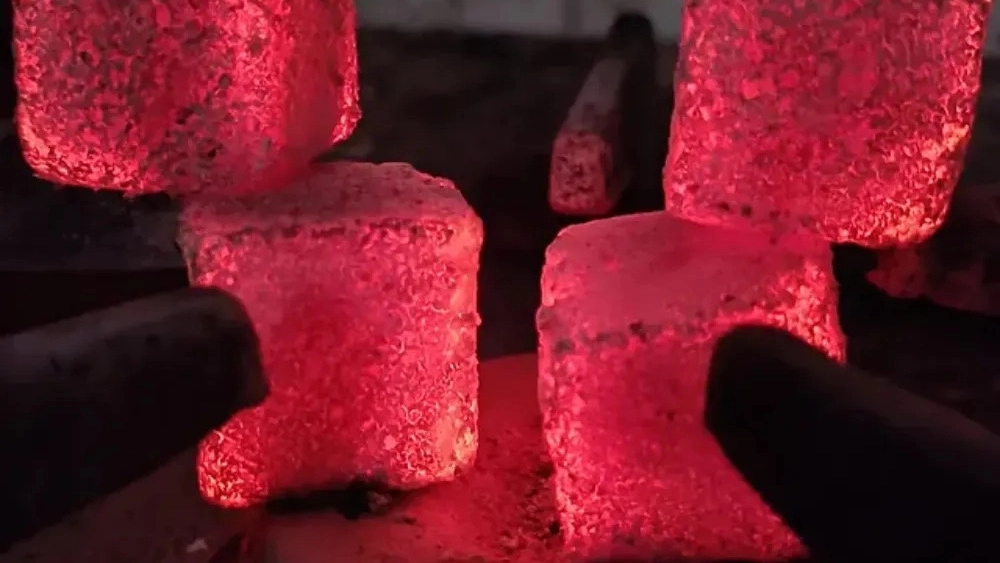 Kokunar, a producer of coconut and pistachio charcoal in Semnan