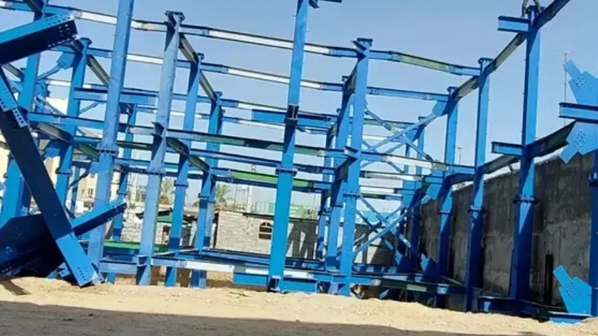 Baradaran Kochaki crane, installation of shed and load handling structure in Isfahan