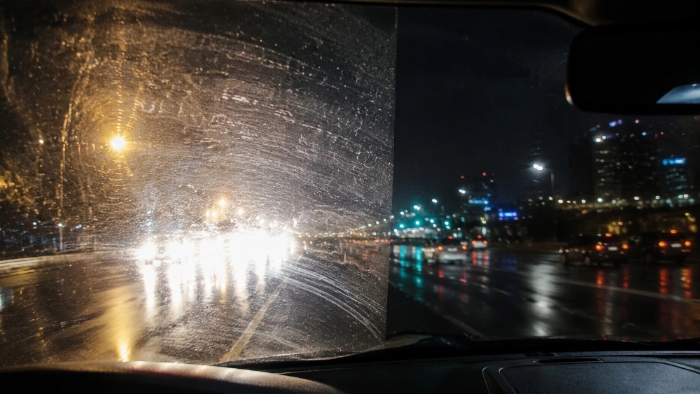 Fixing light scattering from the car windshield in Isfahan