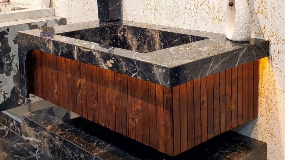The effect of custom ceramic vanity in increasing the value of modern home decoration